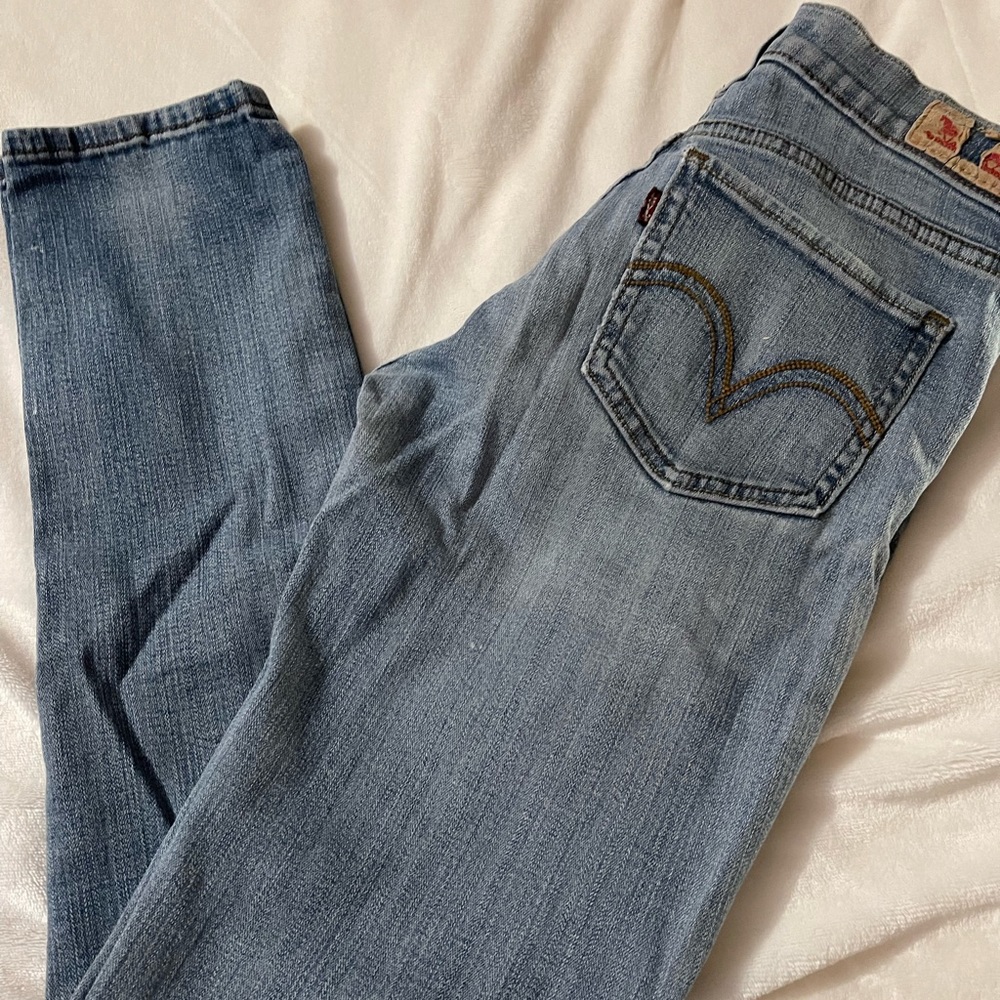 Levi’s Size 6 jeans